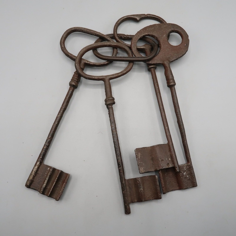 4 Vintage 9" Metal Decorative Skeleton Keys Gothic Castle Medieval Renaissance